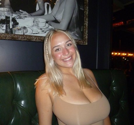 Hollyyoupa pornstar hd galleries