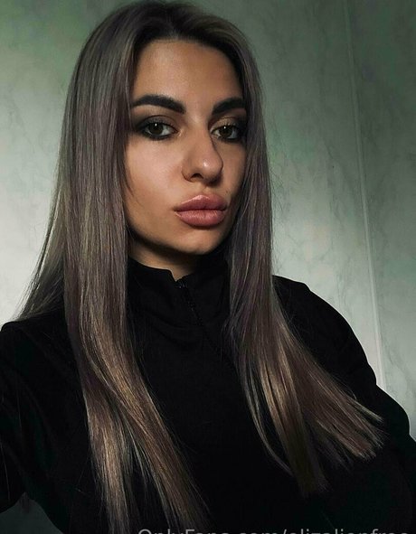 candyadria top actress image