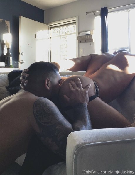 iamjudasking model xxx pics