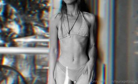 lauragetshigh model hd picture