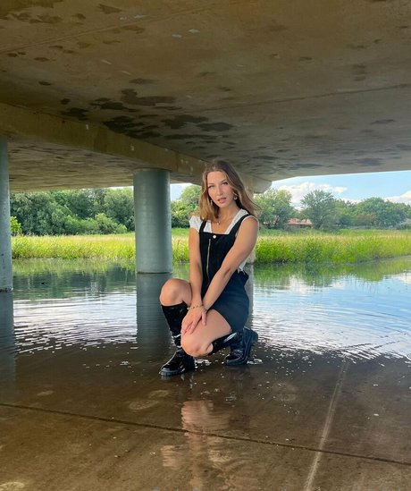 lauragetshigh star xxx pic