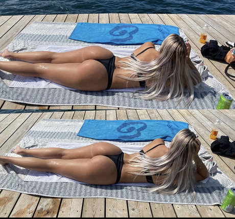 Miiilleb nudes model pic