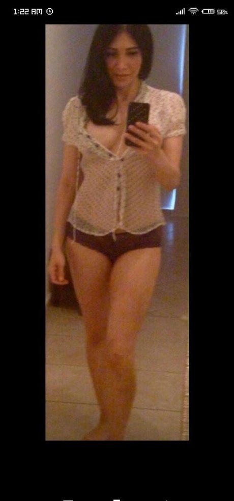 Cari 88 naked star picture