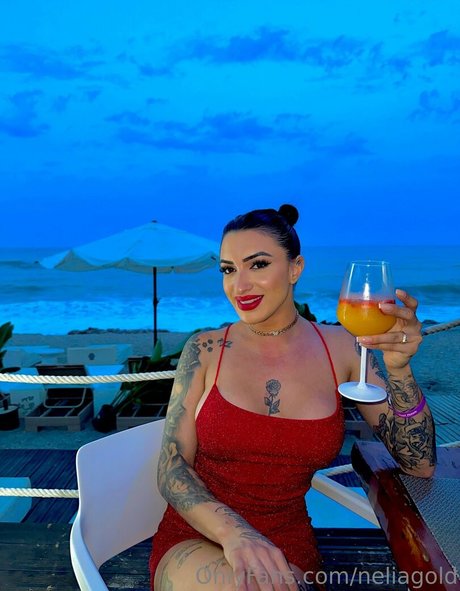 neliagold model sexy image