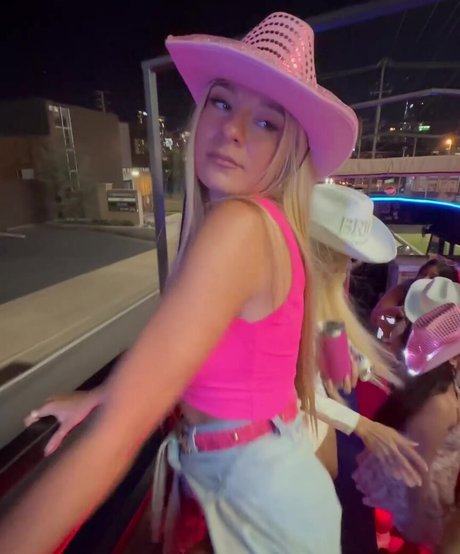 Julia Cole pornstar top photo