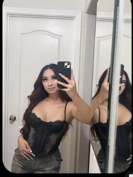 Mlvareezy nice model picture