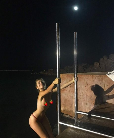 Ayla D lyla pornstar art photo