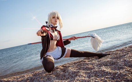 Mari Aisu model hot galleries