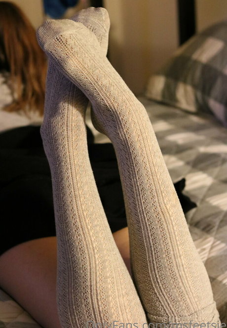 msfeetsie art star photo