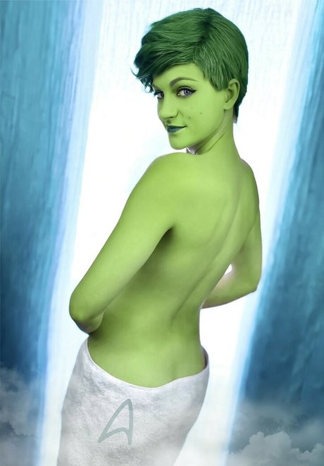 LuckyLemonCosplay nice model img