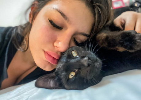 hinnatadelucca adult star galleries