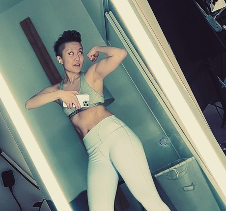 Fareeha star top pic