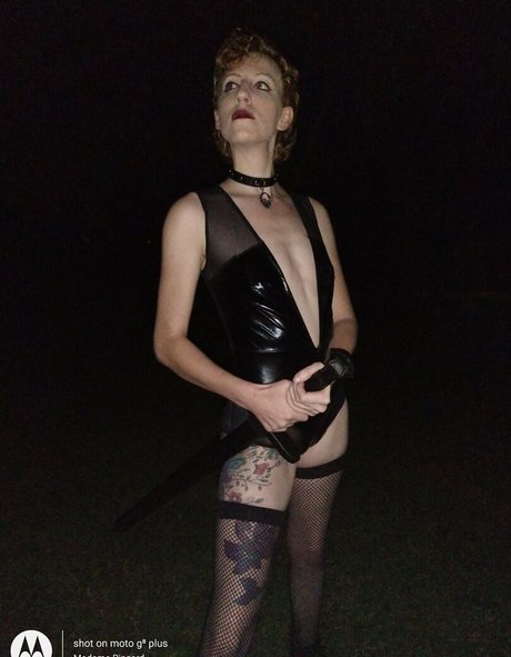 madamedragnir erotic actress picture