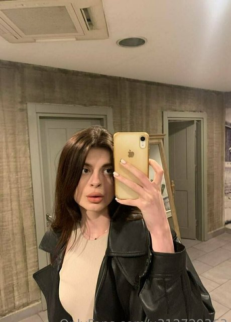 kira williams star pretty img