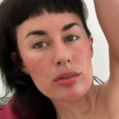 oliveglass model exclusive pics