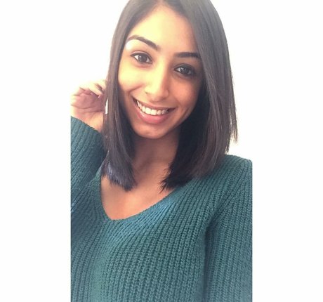 Sasha Kalra star adult image