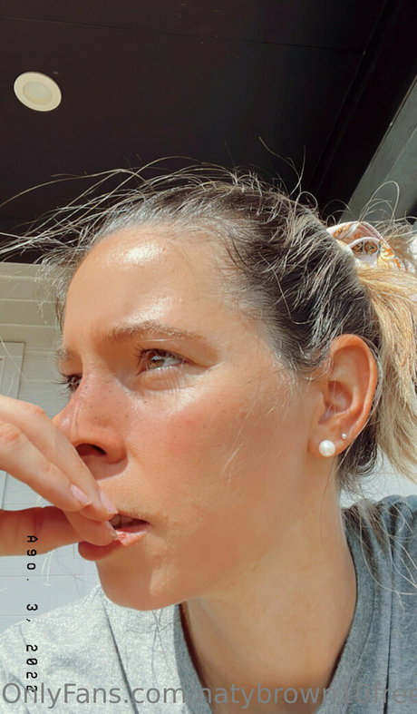 naty brown10 hot model img