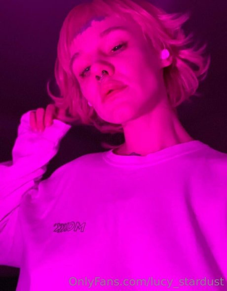 lucy kinky nude actress photo