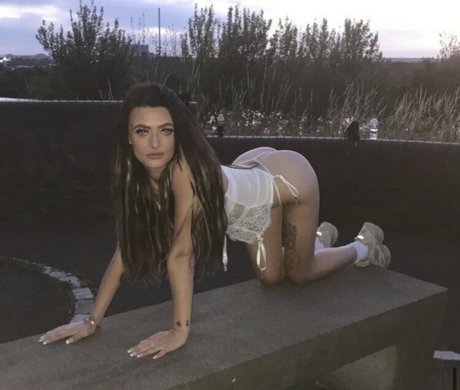 lilbadassxo pornstar beautiful pic