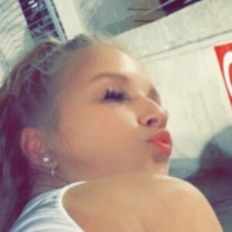 Navaya Marie xxx pornstar photos