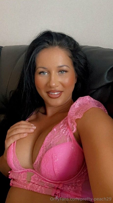 pretty peach29 model perfect picture