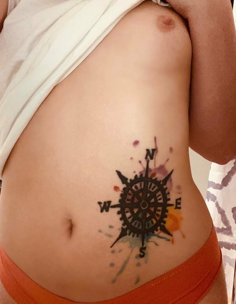 samitwinwhite model nice pics