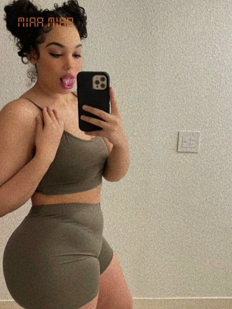 miaayourgirl art model archive