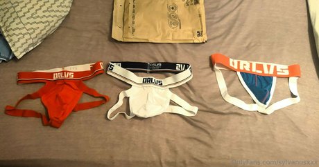 sylvanusxxx naked star pictures