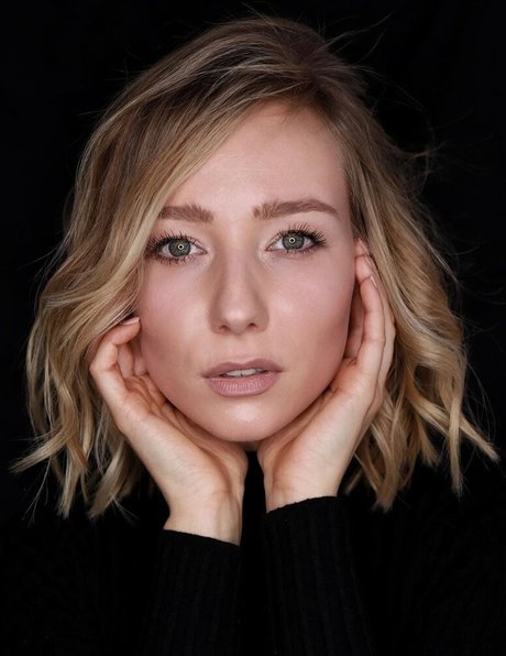 Sandra Amalia best model picture