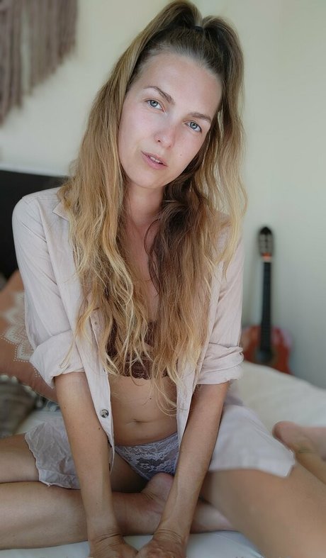 amelieleifree model pretty image