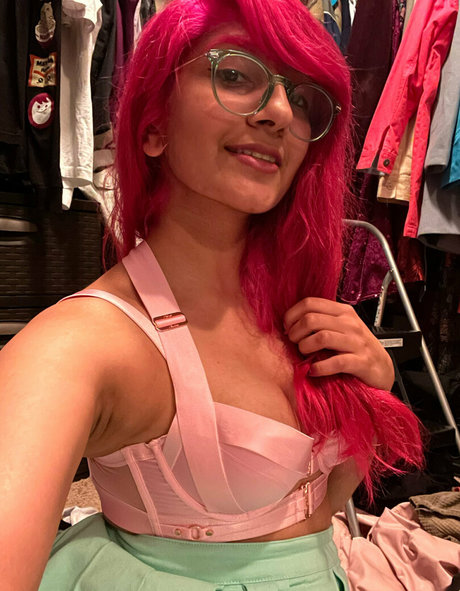 Currymyfavor adult star picture