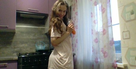 Jeki Carrey model xxx photo