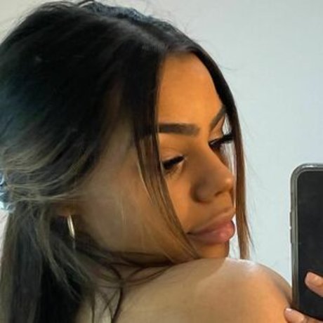 wiinterrbby exclusive model img