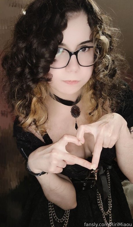 RiriMiaou model sex pic