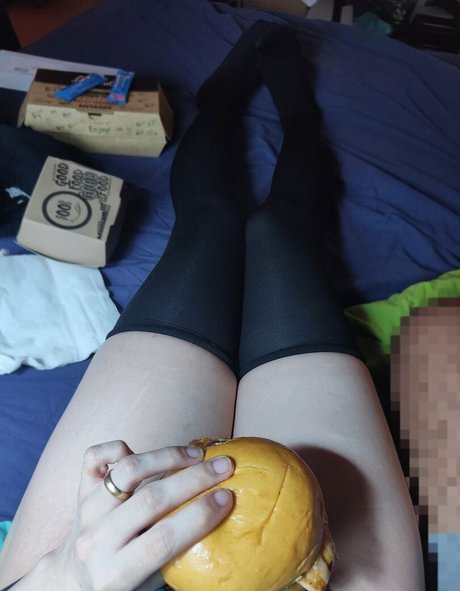 RiriMiaou star art image