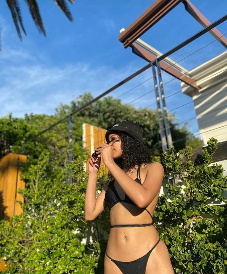 Momofebs sexy star pics