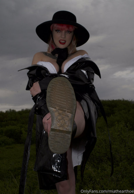 miathearthoe adult actress pics