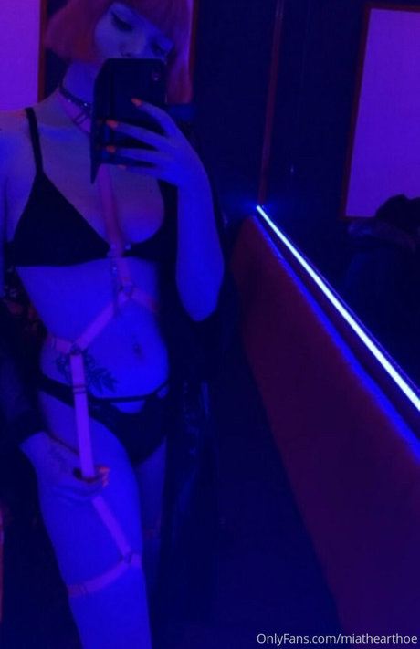 miathearthoe sex star images