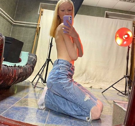 Krstn tm Diaqua star xxx photos