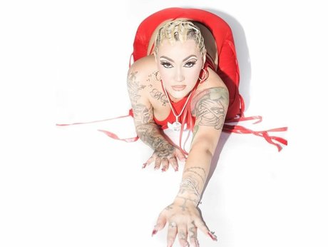 therealroyalskye pornstar high quality galleries