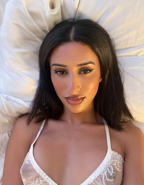 linalegend sex pornstar picture