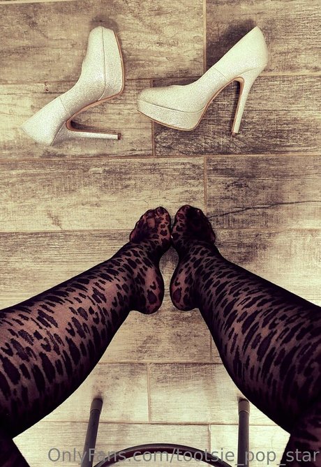 tootsie pop starr sexy star photos