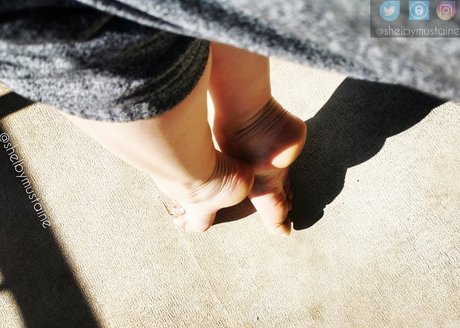 shelbymustaine adult actress images