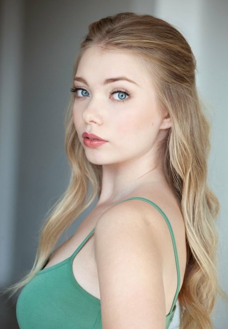 Emilia McCarthy Profile pic