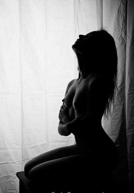 Wenus s erotic actress pic