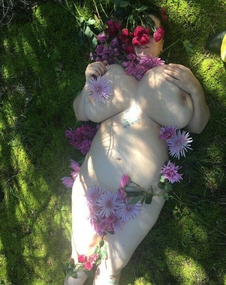 Stella R Galaxy nice pornstar picture