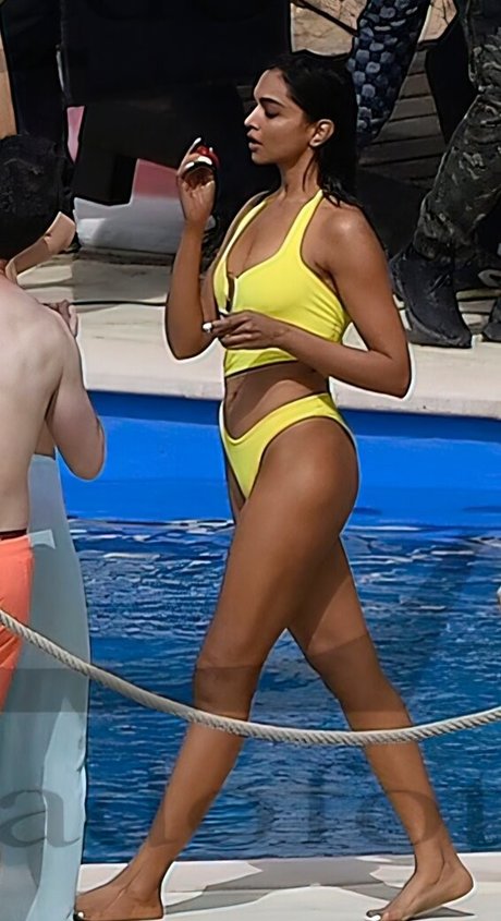 Deepika Padukone hot pornstar pics
