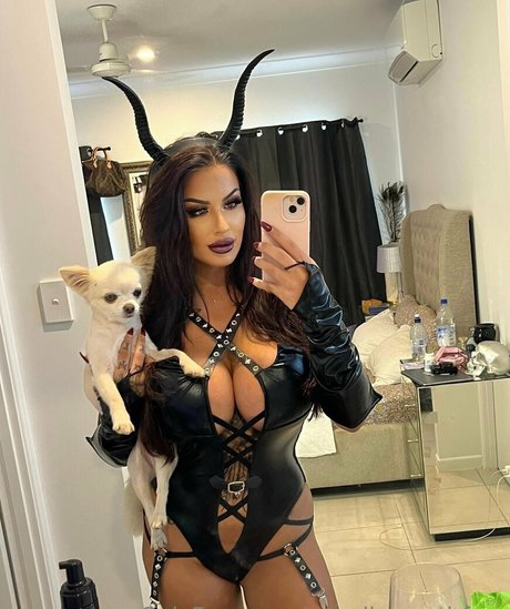 jordanmillicentfree model adult img