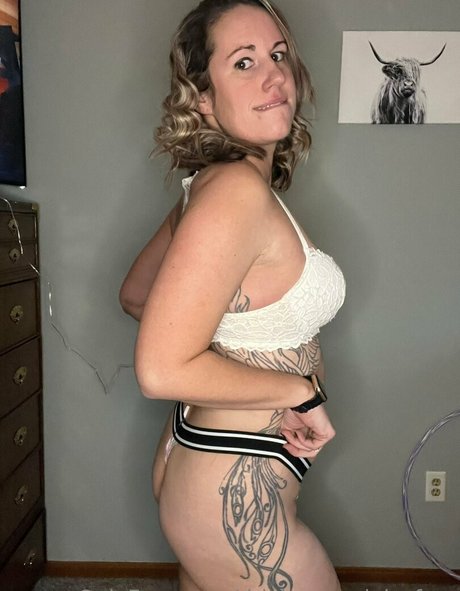 drivingmrsdaisyfree model free photo