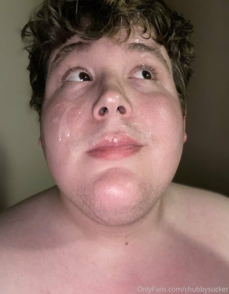 chubbysucker porn model pic